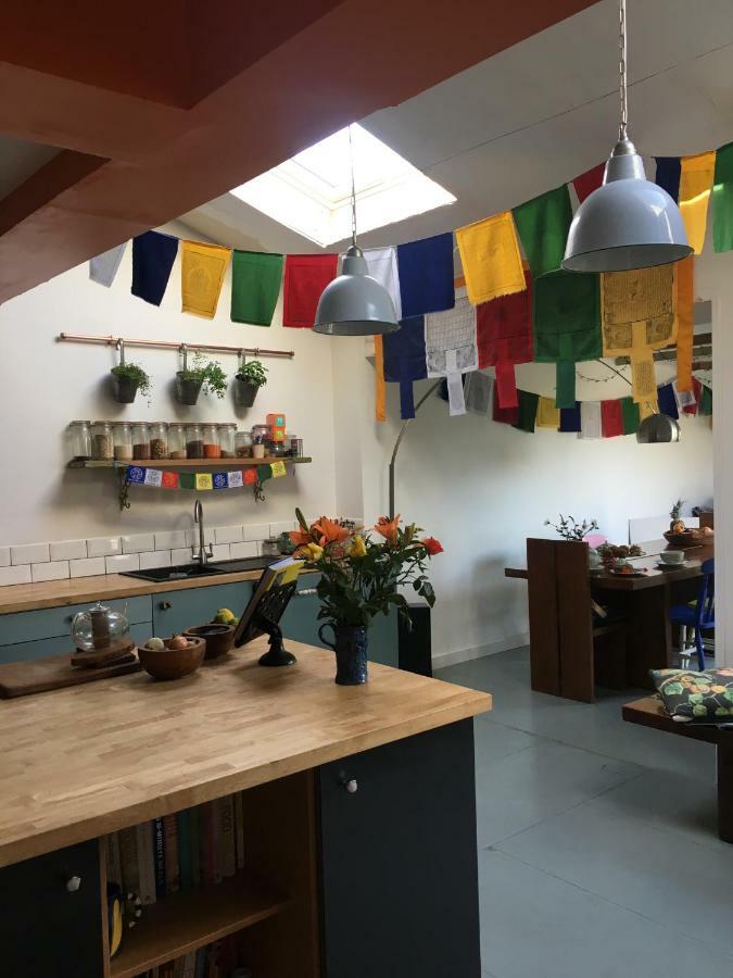 Heavenly Retreat Appartamento Corsham Esterno foto